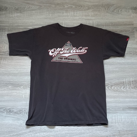 Vintage Vans “off the wall” tee - Picture 5 of 5